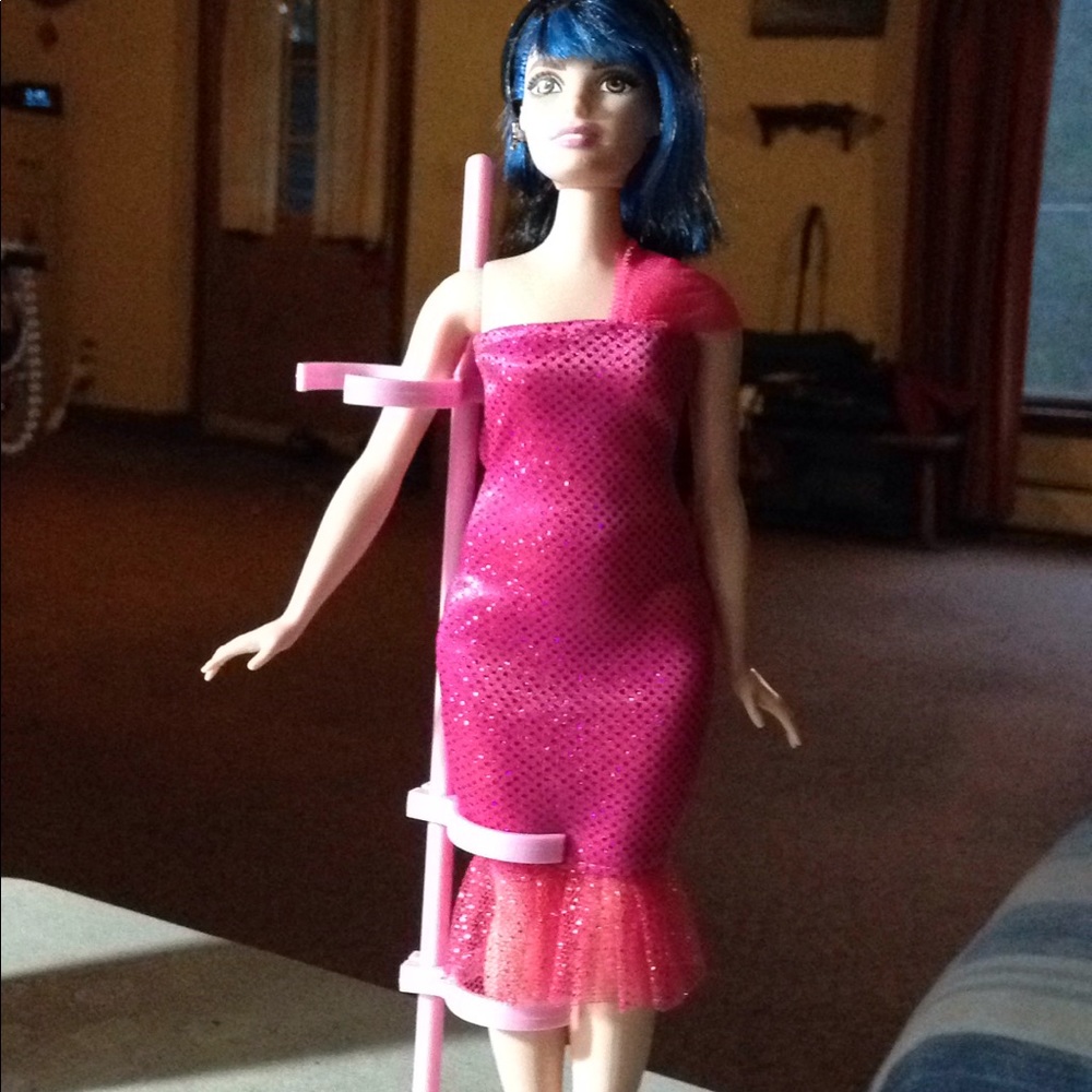 BARBIE. 3 dresses FITS CURVY BARBIE